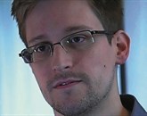Nekdanji pogodbeni analitik ameriške agencije za nacionalno varnost  Edward Snowden je umaknil prošnjo za azil v Rusiji 