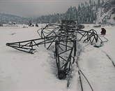 Na območju Elektra Primorske je trenutno brez napajanja 98 transformatorskih postaj oziroma 598 odjemalcev električne energije Foto: Eles