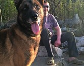 Andrej Žunič in njegov pes Haron sta na svetovnem prvenstvu reševalnih psov postala svetovna prvaka v reševanju izpod ruševin Foto: Facebook