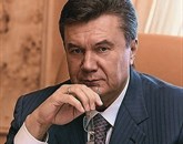 Ukrajinski predsednik Viktor Janukovič je sredi krize, ki pretresa njegovo državo, šel na bolniški dopust 