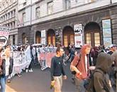 Na ulicah Trsta je danes protestiralo več sto dijakov Foto: Il Piccolo