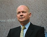 Britanski zunanji minister William Hague je  zavrnil zahtevo 95 poslancev vladne konservativne stranke, iz katere prihaja tudi sam, za veto na vso evropsko zakonodajo Foto: Wikipedia