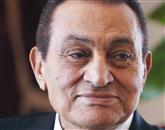 Zdravje nekdanjega egiptovskega voditelja Hosnija Mubaraka, ki ga je sodišče zaradi smrti protirežimskih protestnikov obsodilo na dosmrtno ječo, se po navedbah virov hitro slabša Foto: Amr Abdallah Dalsh