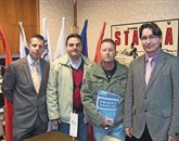Pomembne zmage so se razveselili (z leve): sindikalist Damjan Volf, nekdanja varnostnika Darko Božeglav in Steven Krmac ter pravnik KS