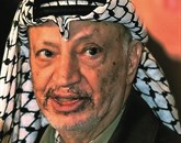 Švicarski strokovnjaki so danes sporočili, da je bil pokojni palestinski voditelj Jaser Arafat zastrupljen s polonijem, nimajo pa dokaza, da je zaradi te radioaktivne snovi umrl Foto: Arhiv Pn
