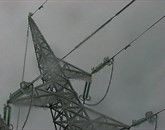 Na severovzhodu Slovenije, kjer za distribucijo elektrike skrbi Elektro Maribor, je bilo ob sedmih zjutraj brez napajanja še okoli 8600 odjemalcev 