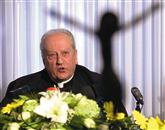 Kardinal Franc Rode je v odzivu na napoved papeža Benedikta XVI., da odstopi s položaja poglavarja Rimskokatoliške cerkve, dejal, da je bila novica “popolno presenečenje”, čeprav ni bila “povsem nepričakovana” 