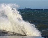 Ob morju bodo lahko najvišje hitrosti burje okoli 80 kilometrov na uro Foto: Zdravko Primožič/Fpa