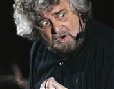 Italija bi potrebovala “nemško invazijo”, da bi postala bolj poštena in sposobna, je v intervjuju za nemški časnik Bild dejal vodja italijanskega gibanja Petih zvezd komik Beppe Grillo 