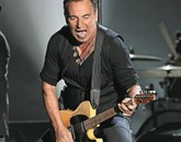 Amazon v prodajo predčasno poslal novi album Springsteena