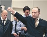 Breivik je zadovoljen z razsodbo