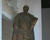 Kip Josipa Broza Tita v muzeju drugega zasedanja Avnoja v Jajcu  