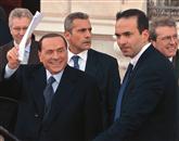 Silvio Berlusconi je dejal, da op problemu dvojezičnosti v Trstu ve premalo, in obljubil, da se bo za naslednji obisk  bolje pripravil 