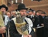 Tržaški rabin Itzhak David Margalit, ki od leta 2007 službuje v tržaški sinagogi, je dobil nogo Foto: Vir: Il Piccolo