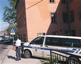 Kriminalisti so ugotovili, da se domnevno posilstvo ni zgodilo v opuščenem hotelu Lovec, temveč v najetem stanovanju, kjer je živel osumljeni Foto: Tomo Šajn