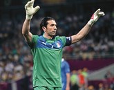 Italija tretja,   Buffon ubranil tri enajstmetrovke