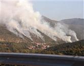 Zaradi velikega požara pri Dolu gasilci od Slovenskih železnic pričakujejo takojšnje plačilo 