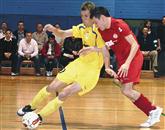 V polfinalu zaključnega turnirja Futsal pokala Terme Olimia se bosta jutri v Kobaridu Oplast in Puntar pomerila z Litijo in Dobovcem  Foto: Julijan Drago