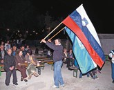 Tinkari na čast sta vihrali dve zastavi Foto: Tomaž Primožič/Fpa