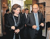 Alenka Bratušek je v spremstvu Enrica Lette obiskala tudi milansko borzo Foto: STA