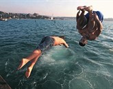 Utrinek iz lanskih novoletnih skokov v morje Foto: Tomaž Primožič/Fpa