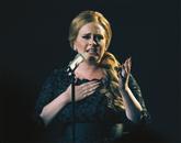Britanska soul pevka Adele je favoritinja za prihodnje grammyje. Grammyje bodo podelili 12. februarja 2012 v Staples Centru v Los Angelesu. Foto: Mario Anzuoni
